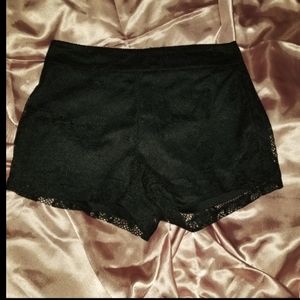 💜 Lace Charlotte russe shorts